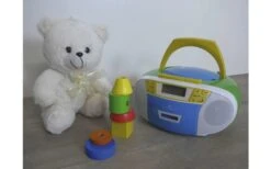 Schwaiger FM/CD/Kassette Boombox Tragbarer CD-Player, Schwarz -Energie Sat Anlagen Geschaft 504101 3326750